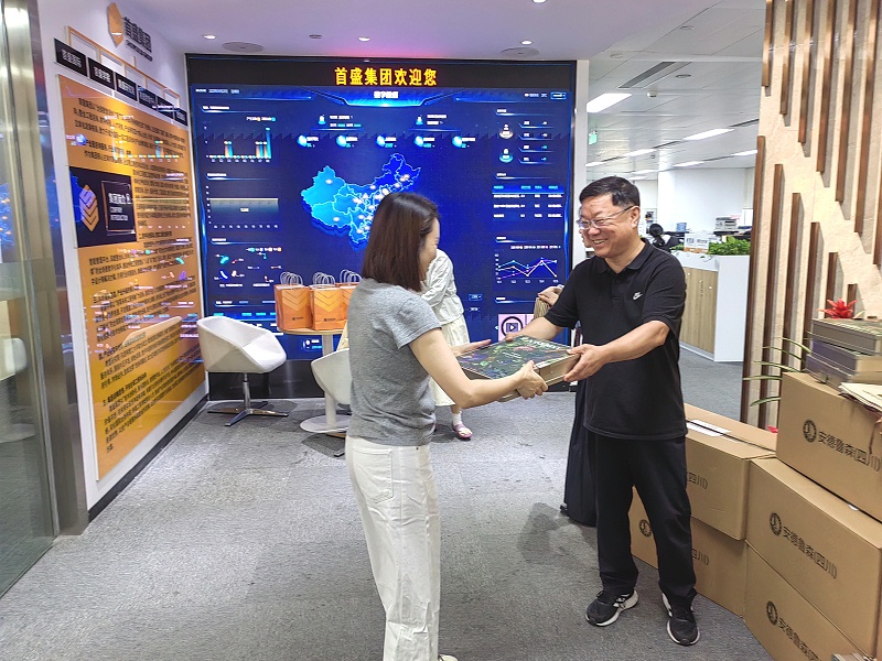 401fb15ae0fd1e8281ec5aeeda1f6f33